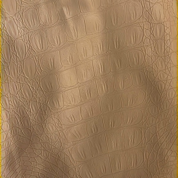 MISSGUIDED Faux Crocodile Leather Skirt - Picture 3 of 3